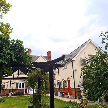 Peaceful Self Contained Studio In Lovely Garden. Hinckley Exterior foto